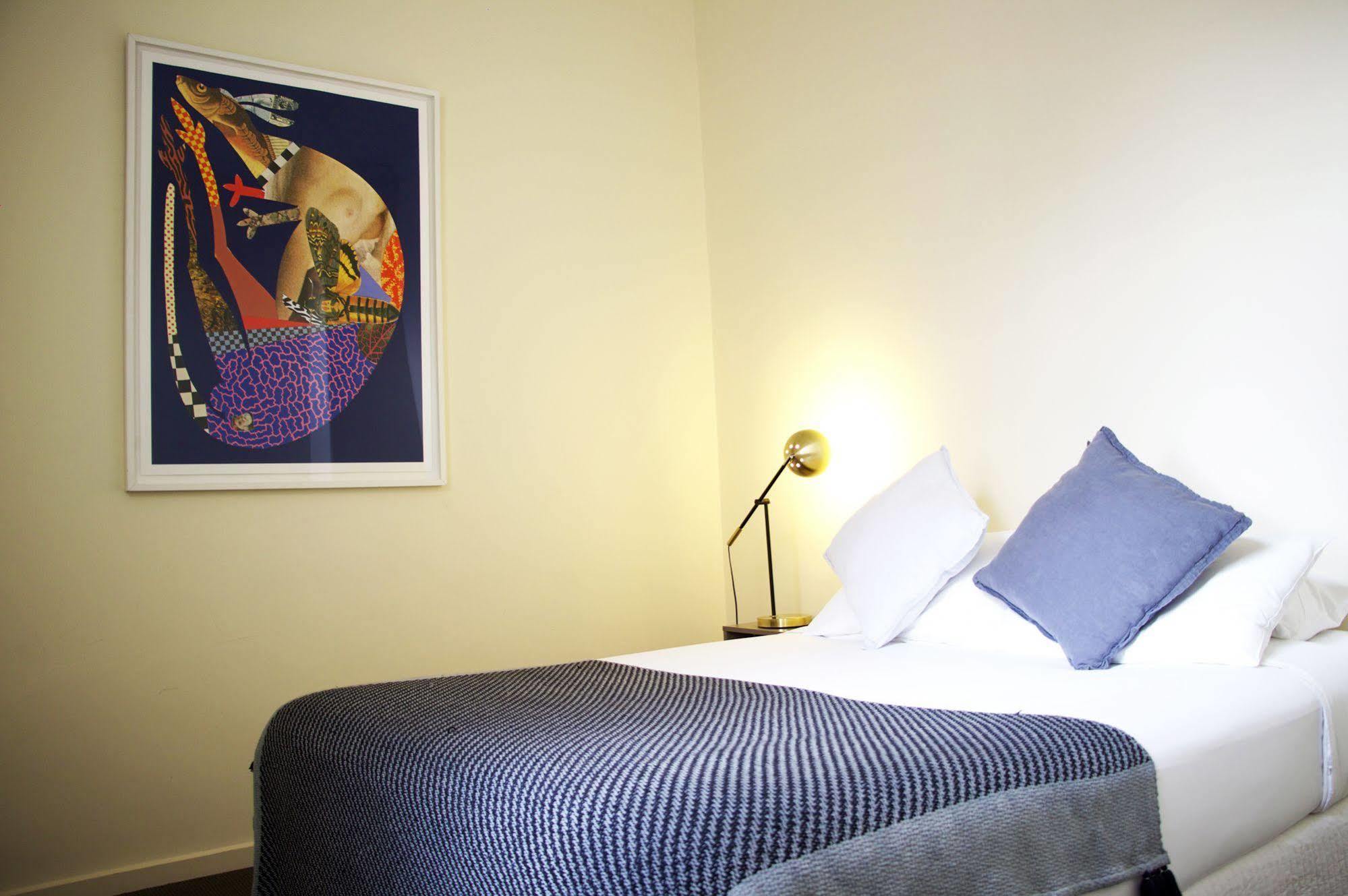 Naughtons Hotel Мелбърн Екстериор снимка